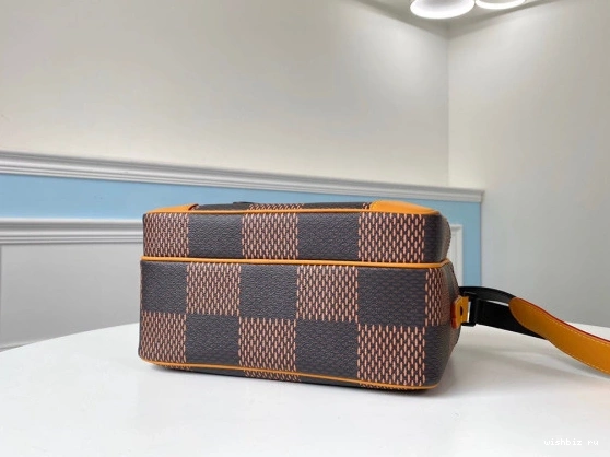 WIS VUITTON MESSAGER BAG LOUIS 0127